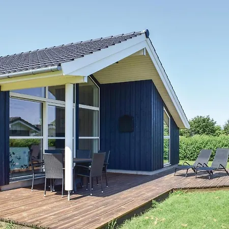 Three-Bedroom Holiday Home In Rudkobing Semesterbostad Spodsbjerg