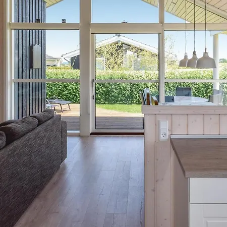 Three-Bedroom Holiday Home In Rudkobing * Spodsbjerg